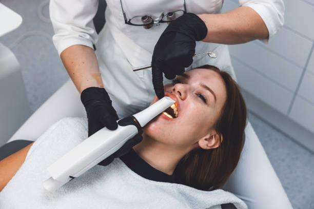 Best Holiday Emergency Dentist in March Ar, CA
